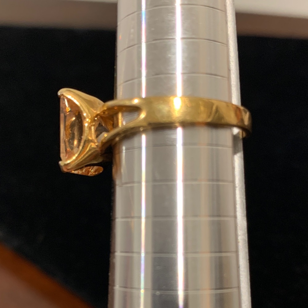 Emerald cut lab created topaz 3.5 ct on gold tone band high end cocktail  Ring - Picture 2 of 6